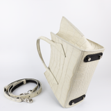 THE PALE ALLIGATOR LITTLE FANG