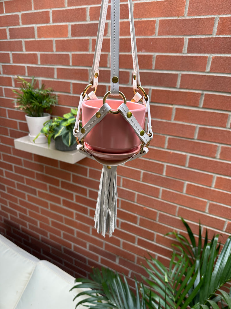 Small Plant Hanger 10